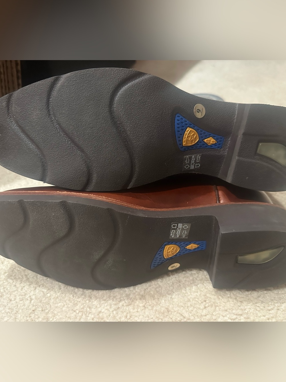 New Women's Ariat Cowboy Boots - Picture 7 of 9